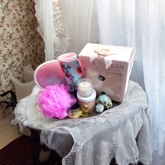 Handcrafted Handmade Custom Gift Baskets Available Seasonal Items Custom Ask - Picture 6 of 16